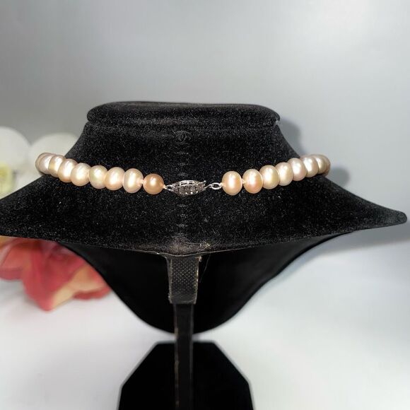 Elegant Fresh Water Banquet Pink Pearl Necklace - Picture 3 of 6